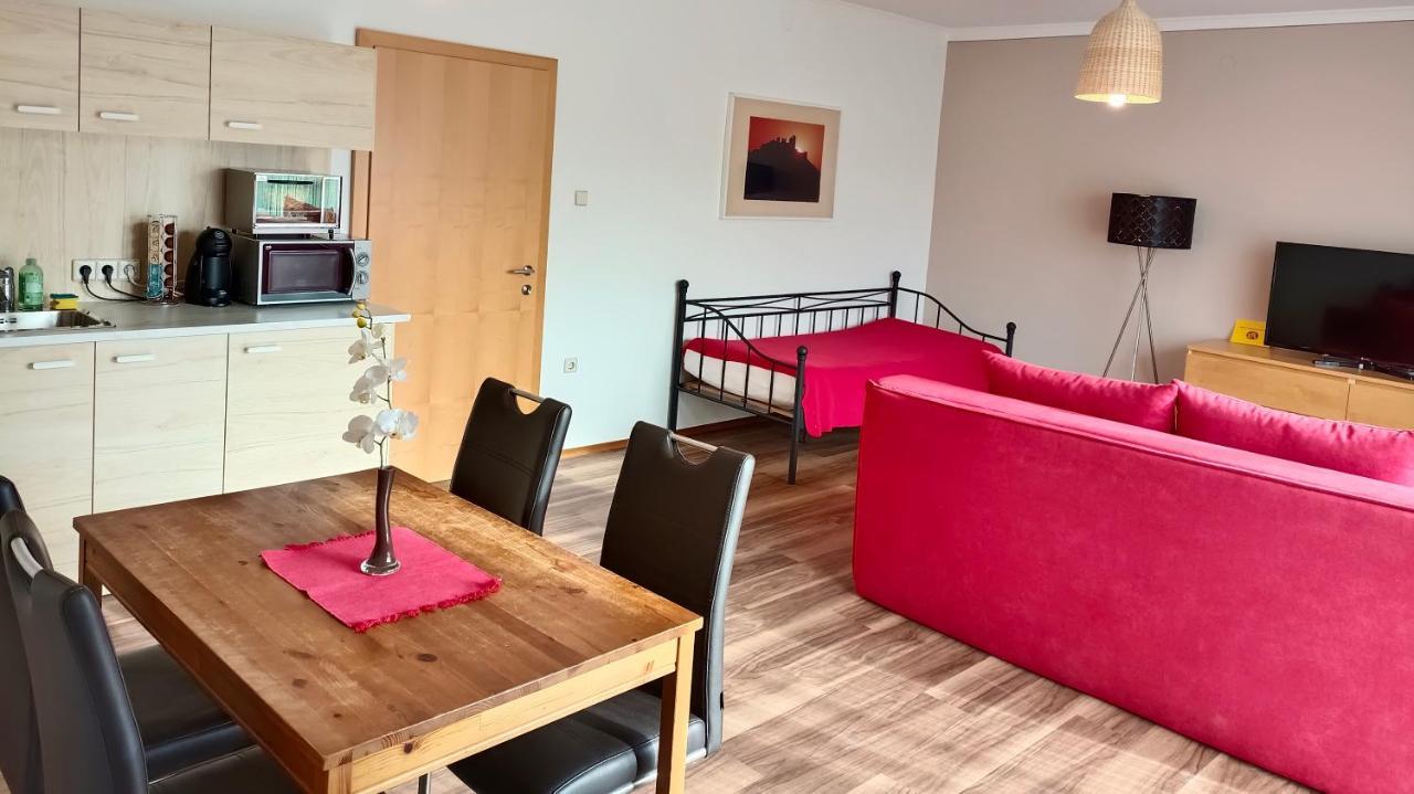 Appartementhaus Thermeneck Laa an der Thaya Exteriör bild